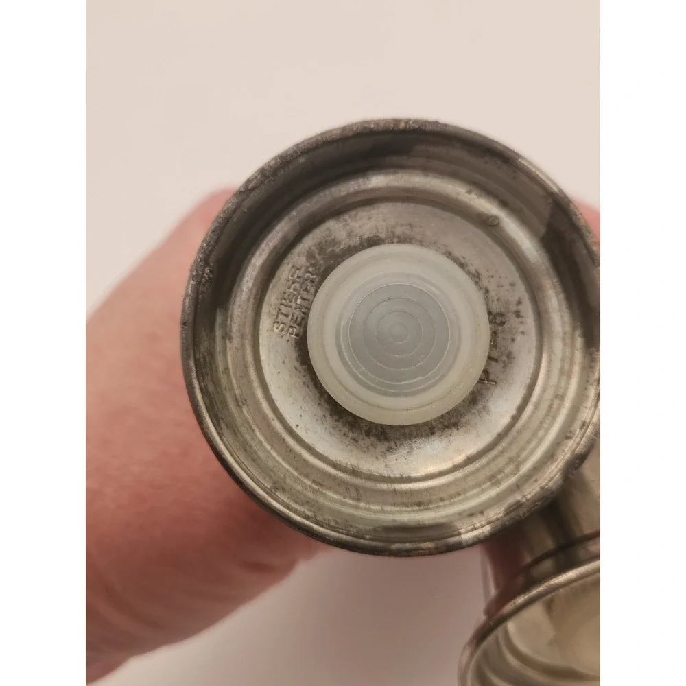 Stieff Pewter Salt & Pepper Shaker‎ Set Classic Shape Has Patina